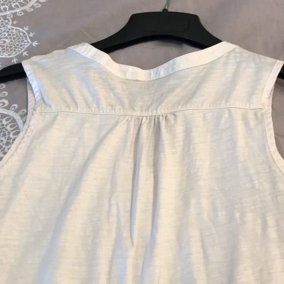 Women’s Top - Picture 2 of 12